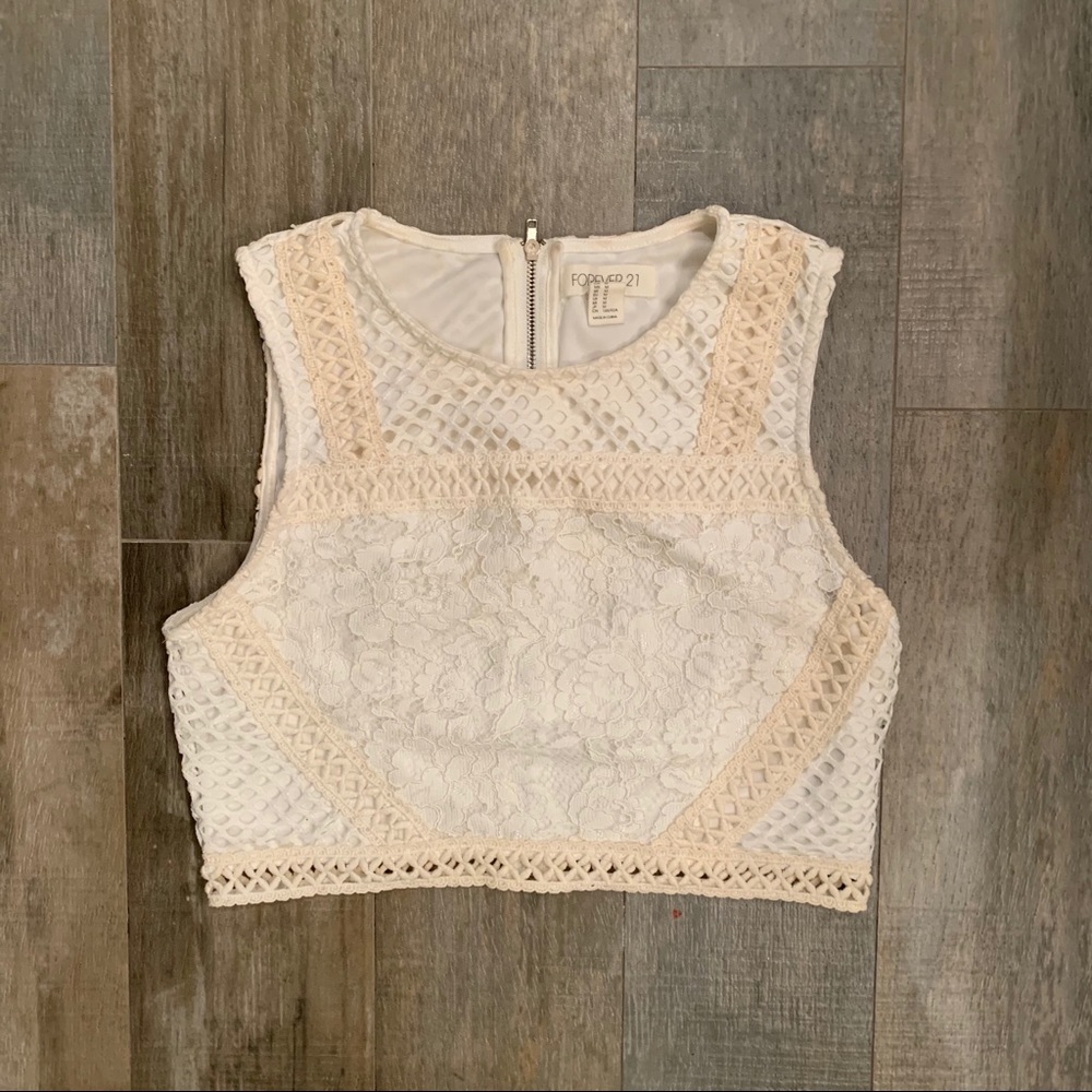 5/$25 📦 Crochet sleeveless crop top